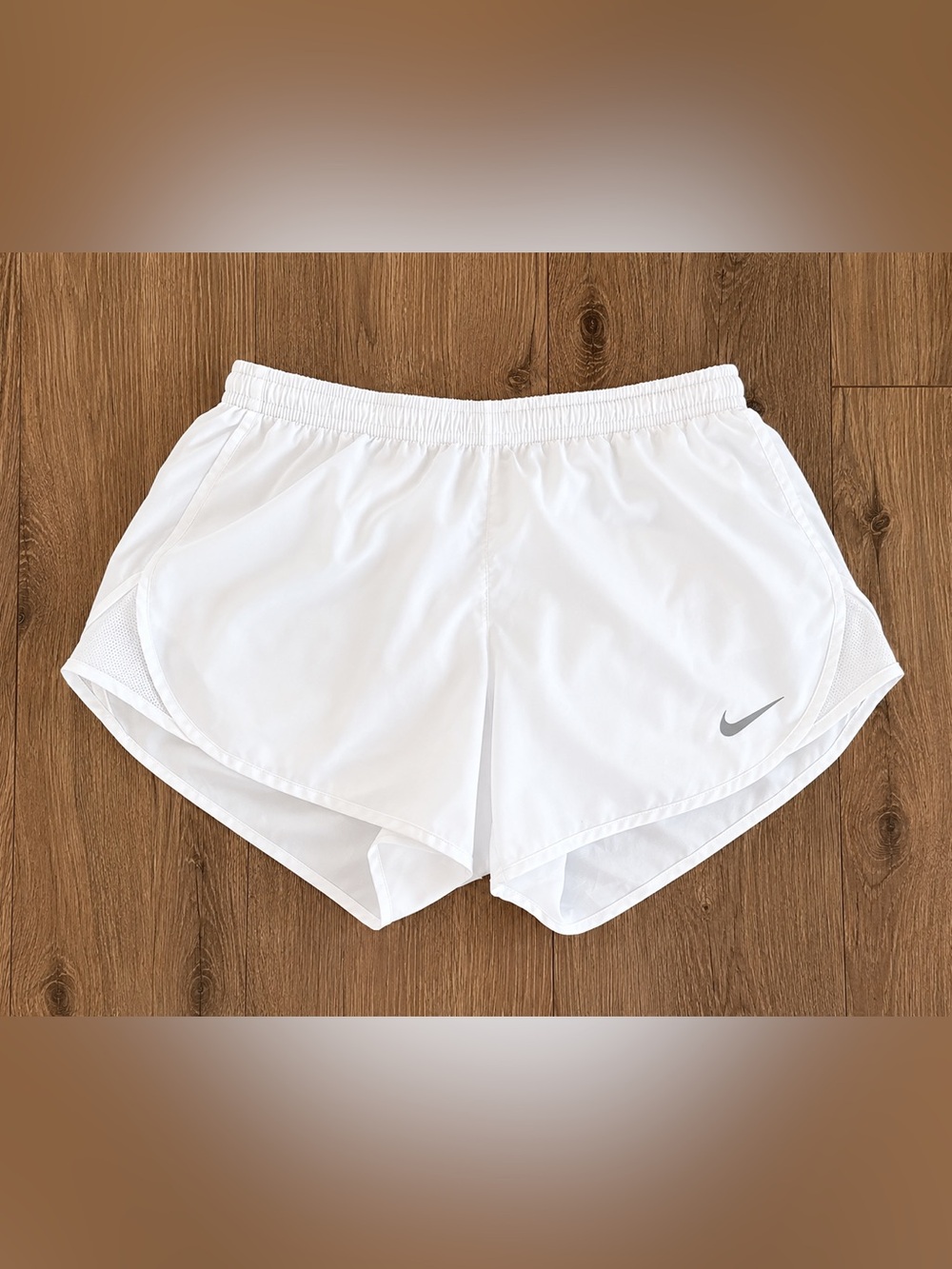 Nike Dri FIT Running Shorts White Women’s Medium NWOT Lined